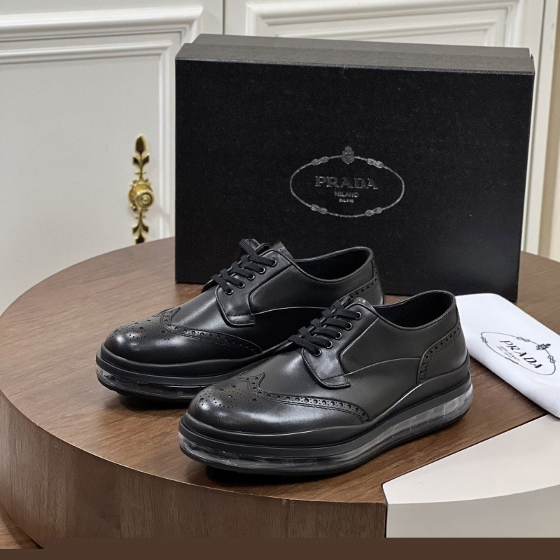 Pra*a leather shoes